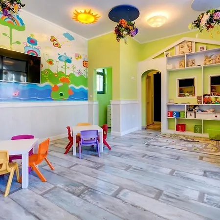 Ravda Complex Apolon Family-sized 1-bedroom Apartment Nesebar